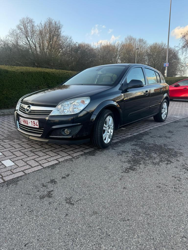 opel Astra 1,7 ctdi diesel 83000 km, Auto's, Zwart, Particulier, Astra, Te koop