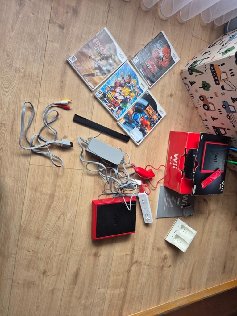 Nintendo Wii Mini Special Edition 4-gameconsole, Games en Spelcomputers, Spelcomputers | Nintendo Wii U, Ophalen of Verzenden