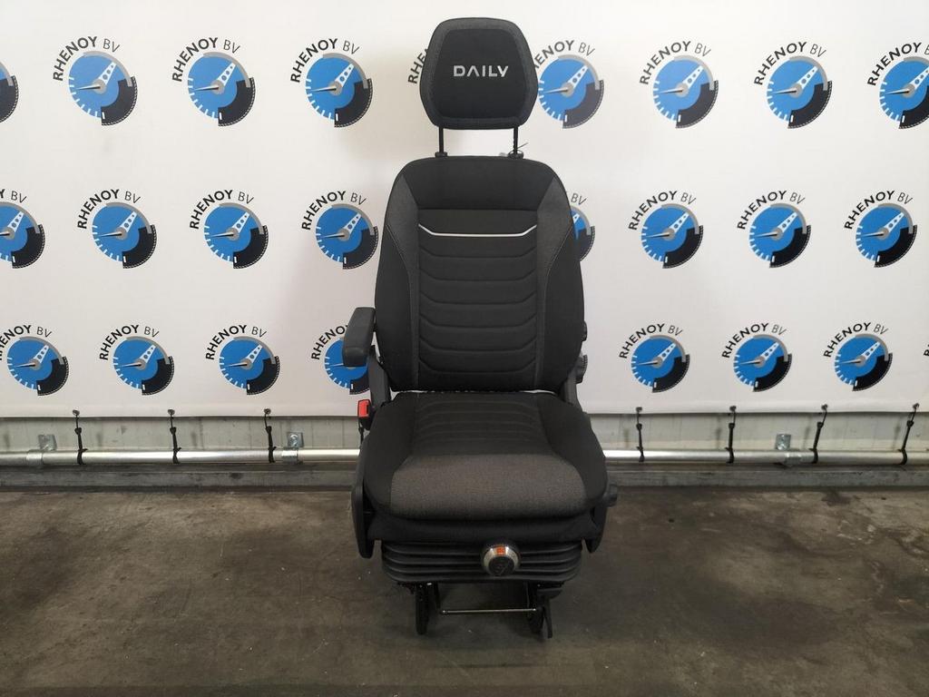 IVECO DAILY 40C18 40 STOEL VOOR 2024, Auto-onderdelen, Interieur en Bekleding, Gebruikt, ARN erkend, Stiba lid, Erkend duurzaam
