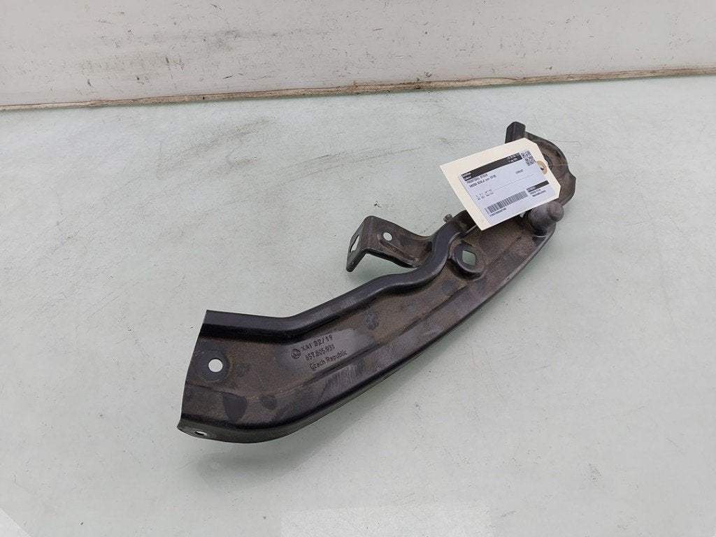 KOPLAMP HOUDER LINKS Skoda Scala (01-2019/-) (|657805931|), Gebruikt, Skoda