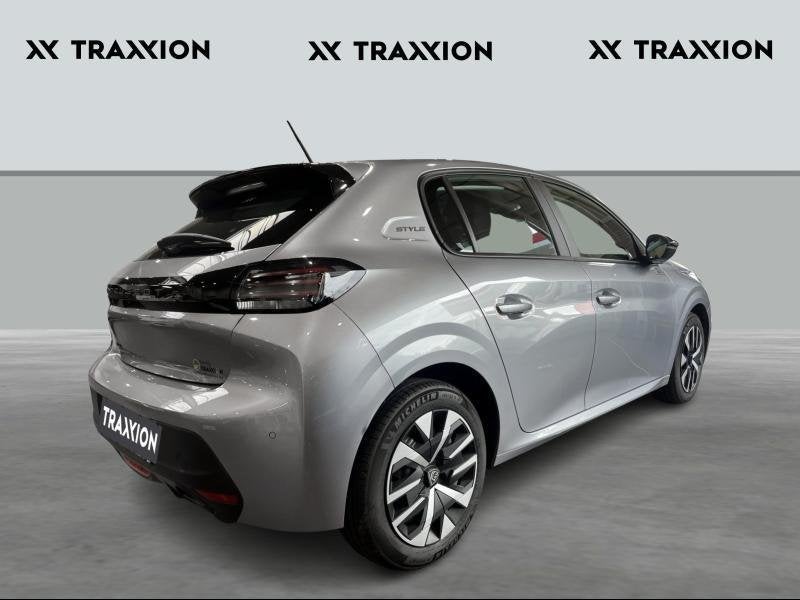 Peugeot 208 Style | Carplay | Park Assist | Brake Assist, Auto's, Euro 6, 1199 cc, Handgeschakeld, 5 deurs