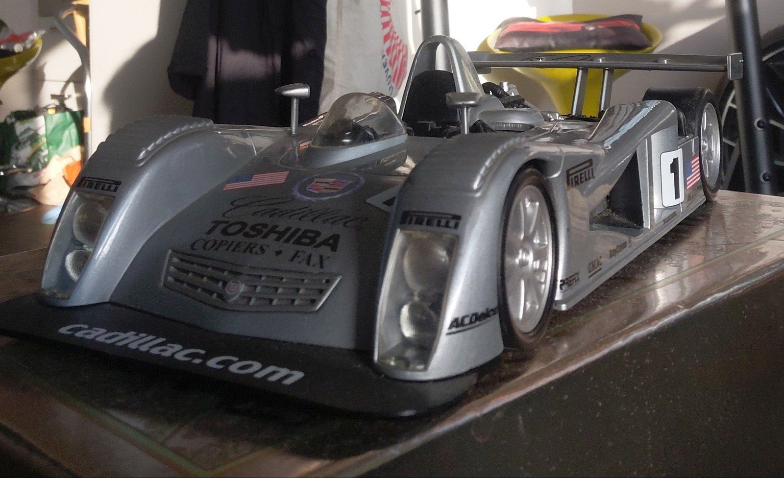 Hot wheels 1:18 Cadillac North Star, Hobby en Vrije tijd, Ophalen of Verzenden, Hot Wheels