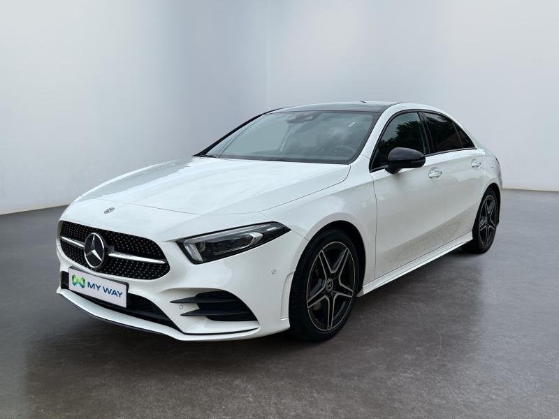 Mercedes-Benz A-Klasse Pack AMG | 1.3 essence 136 CV | Camer, Auto's, Mercedes-Benz, 100 kW, 4 deurs, https://public.car-pass.be/vhr/f79facf6-7b48-49bc-a488-f96a5e6a3a7a