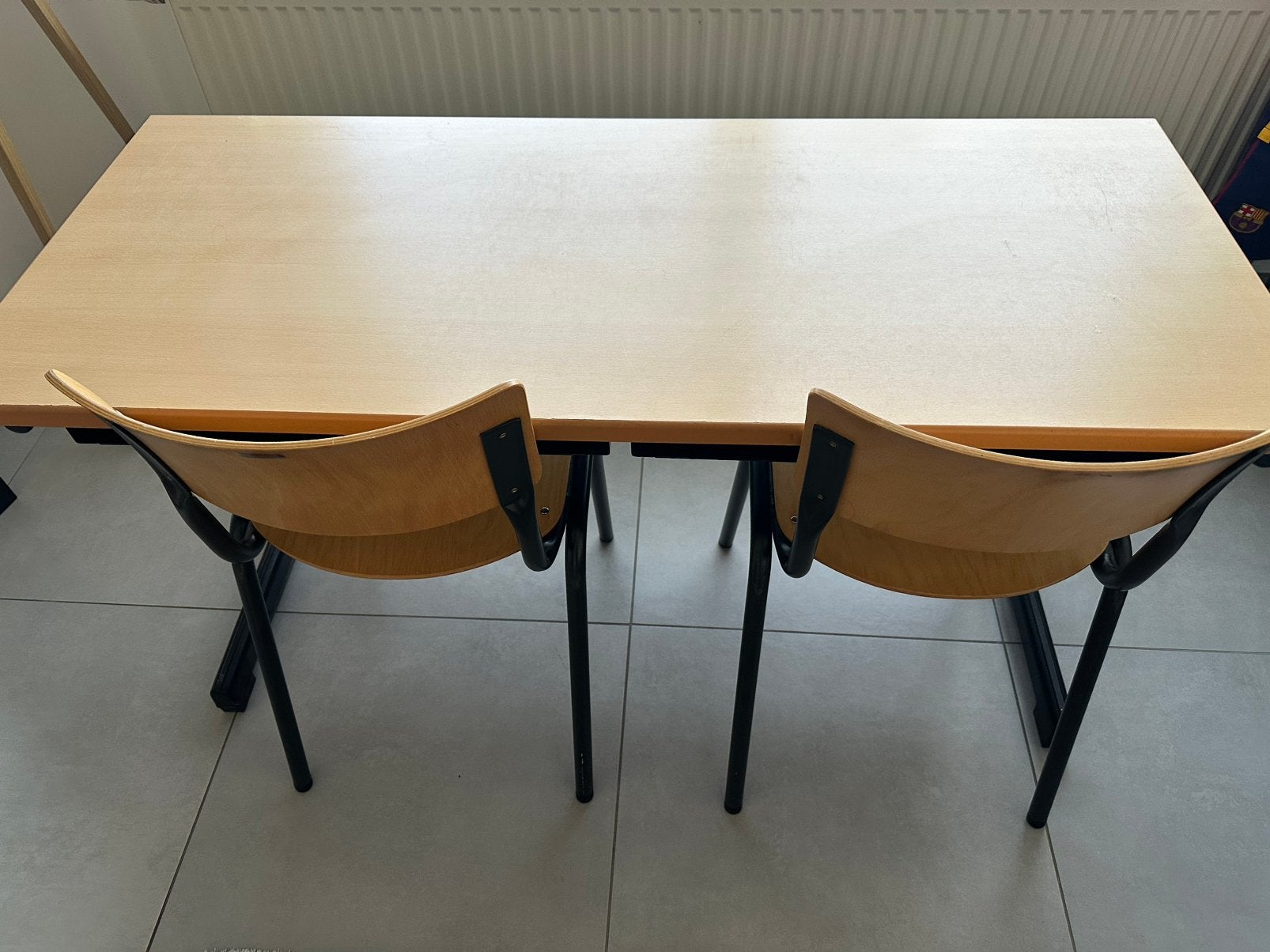 Schooltafel en twee stoelen, Huis en Inrichting, Ophalen, Gebruikt, Kinderbureau