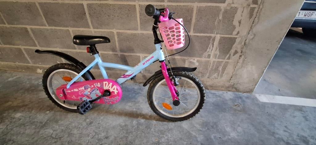 Vélo fille Btwin, Enlèvement