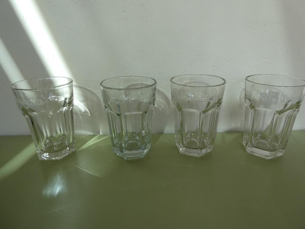 Set van vier witte Hoegaarden bierglazen, Verzamelen, Ophalen of Verzenden, Nieuw, Bierglas