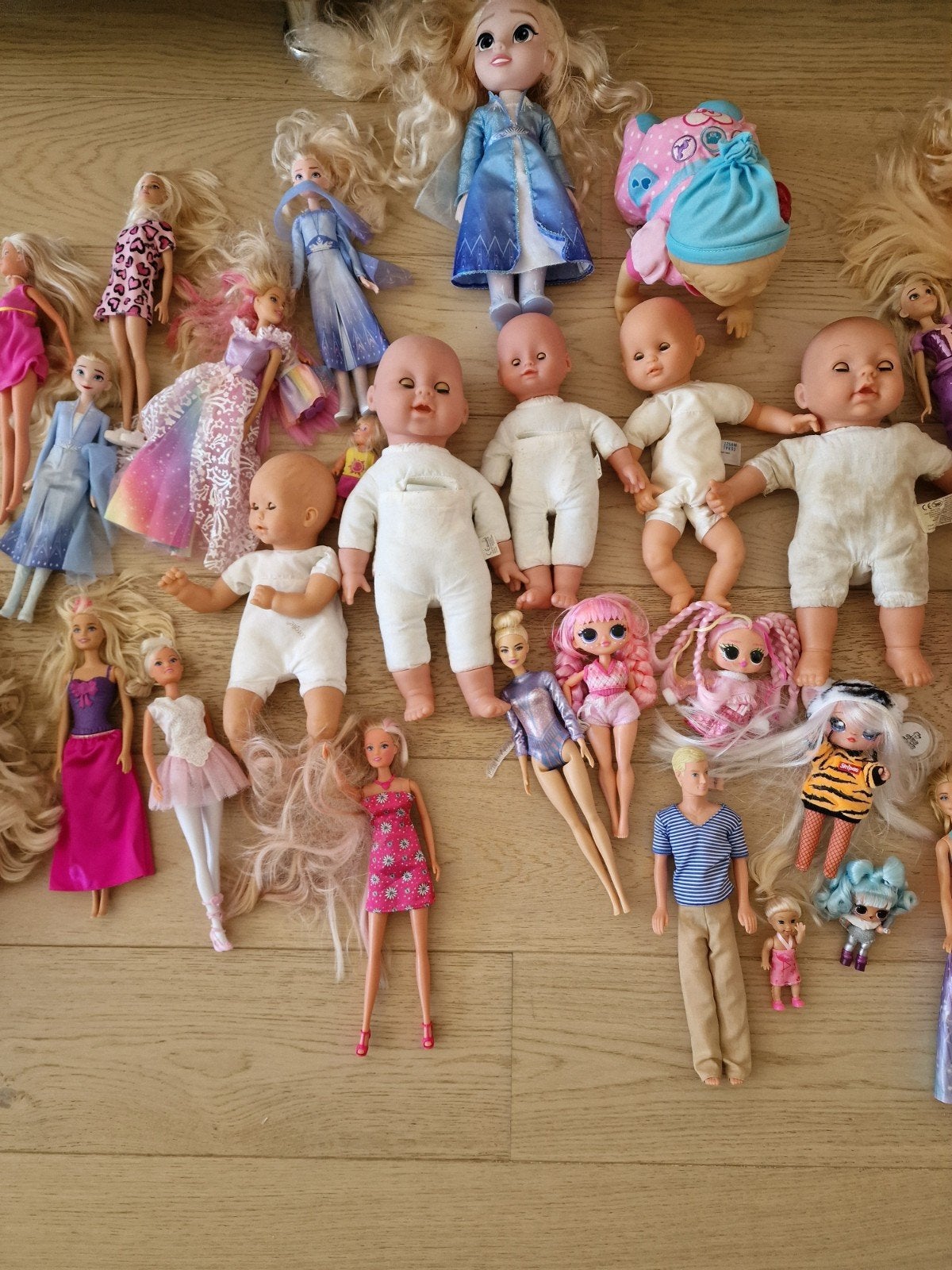 Lot de poupées, Enfants & Bébés, Jouets | Poupées, Enlèvement ou Envoi, Utilisé, Barbie