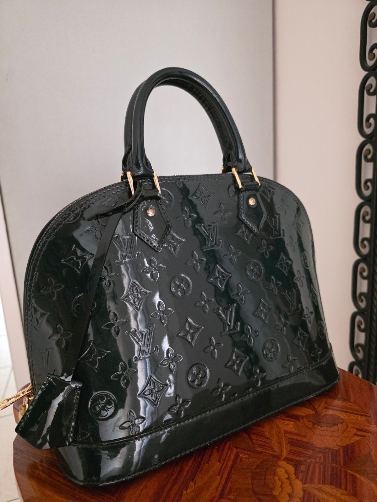 louis Vuitton handtas, Enlèvement, Sac à main