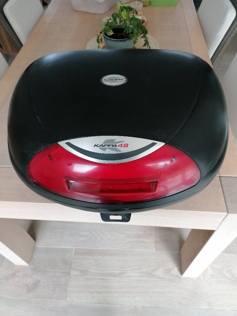 Top Case GIVI KAPPA 48, Motos, Enlèvement, Utilisé