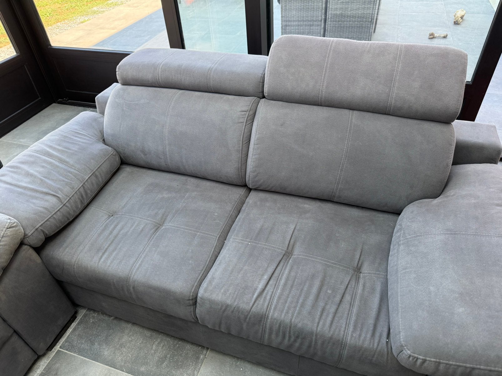 Canape 2/3 personne avec appuie tete, prix neux 950€, Enlèvement, Comme neuf