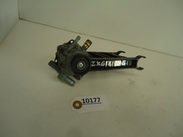 ZX6R 1994 - 1997 Kawasaki Benzinekraan D1-11230, Motoren