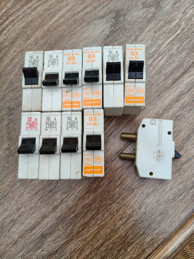 Mini jump zekeringen, Elektronische apparatuur, Onderdelen en Toebehoren, Ophalen, Gebruikt