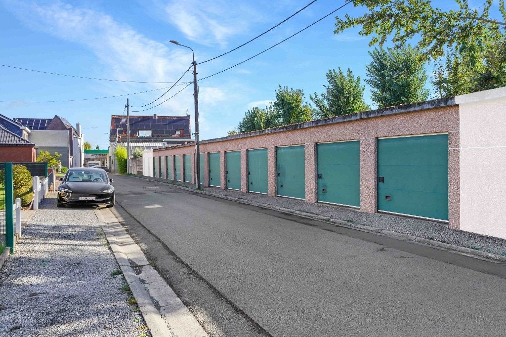 Batterie de 12 garages, Immo, Province de Hainaut