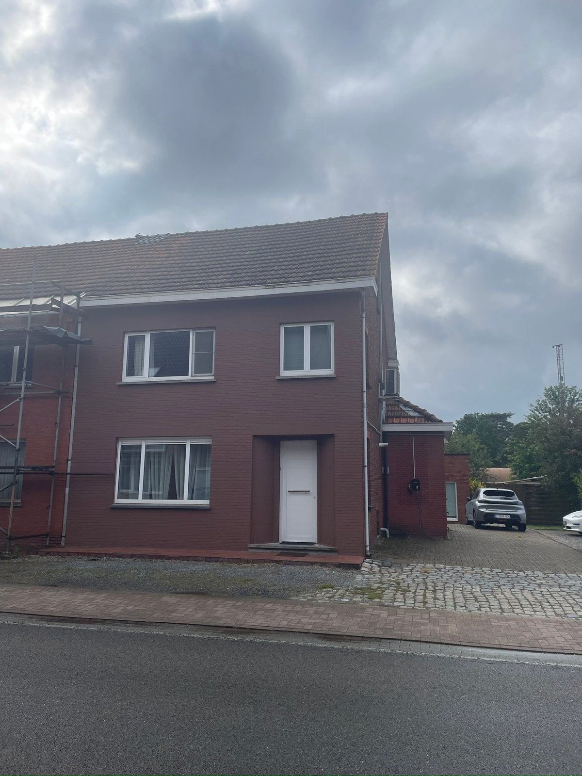 Instap klaar en ruime woning te koop in Stal Koersel, Immo