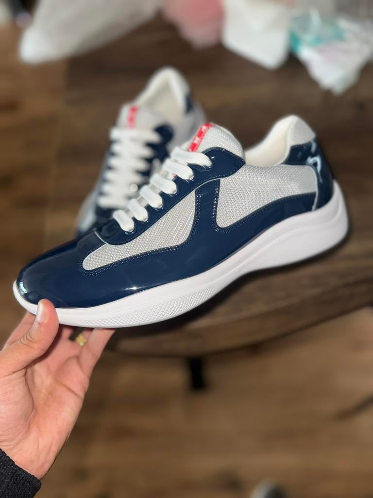 Prada cups size 43, Ophalen of Verzenden, Zo goed als nieuw