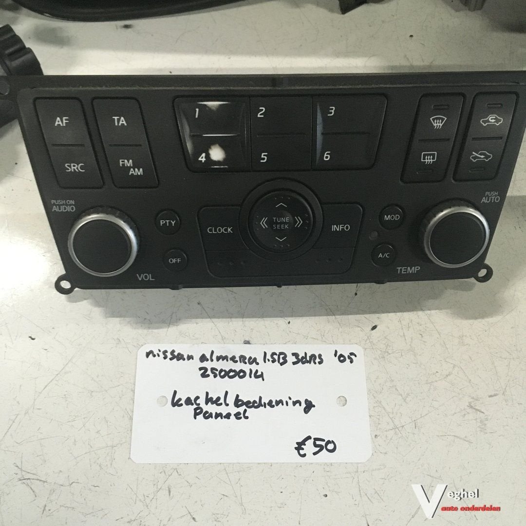 Nissan Almera 1.5 B 3drs 2005 2500014 Kachelbedieningspaneel, Gebruikt, -, -, Ophalen of Verzenden