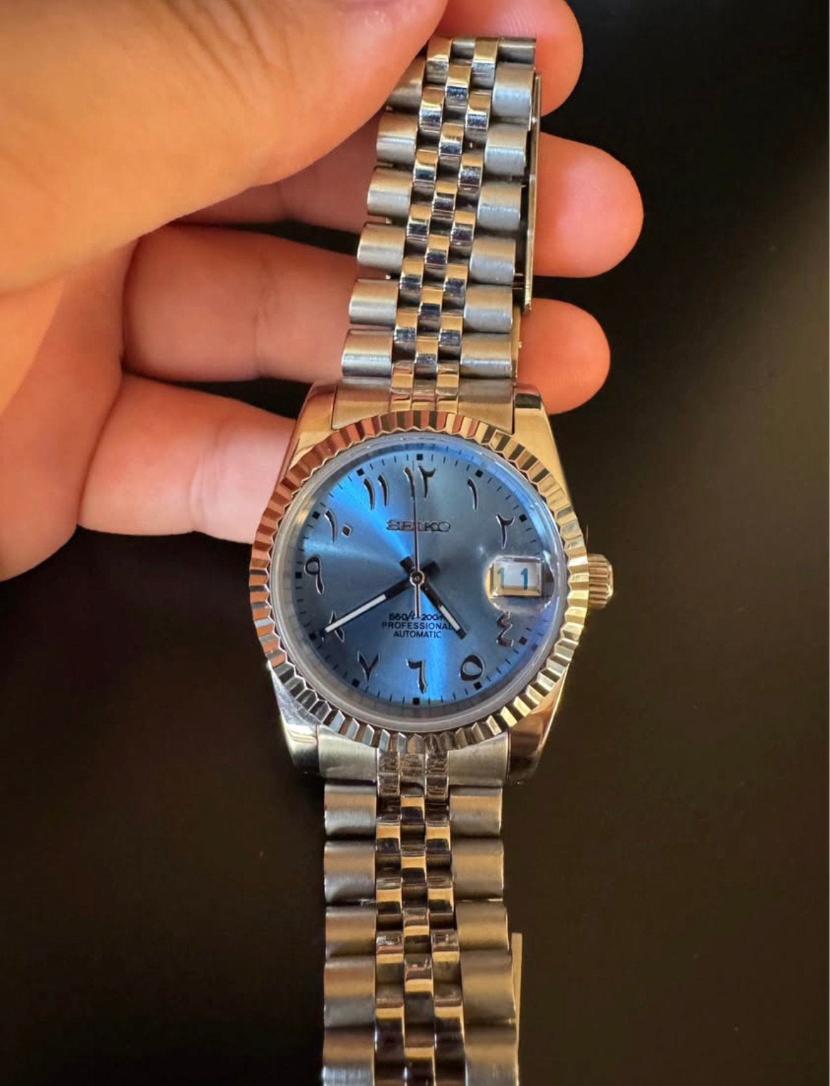 Montre seiko mod arabic dial blue automatique, Bijoux, Sacs & Beauté, Montres | Hommes, Montre-bracelet, Seiko, Enlèvement, Acier