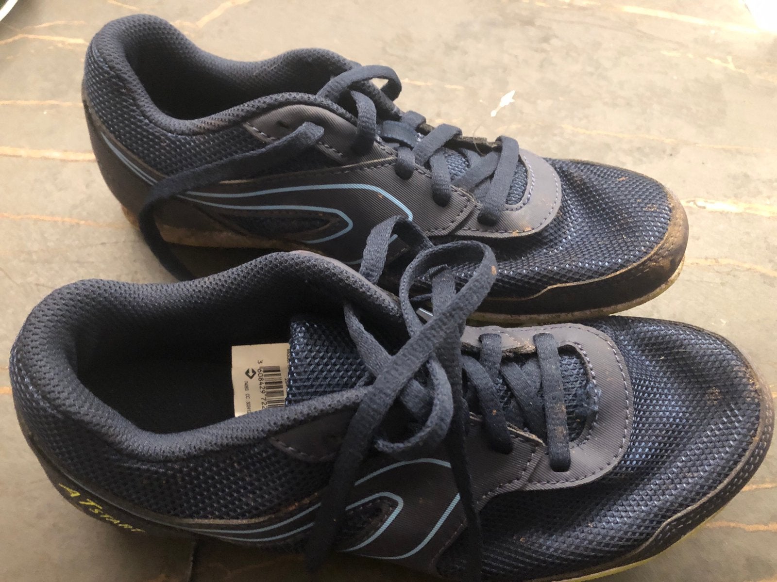 Spikes maat 37, Sports & Fitness, Enlèvement ou Envoi, Comme neuf, Spikes