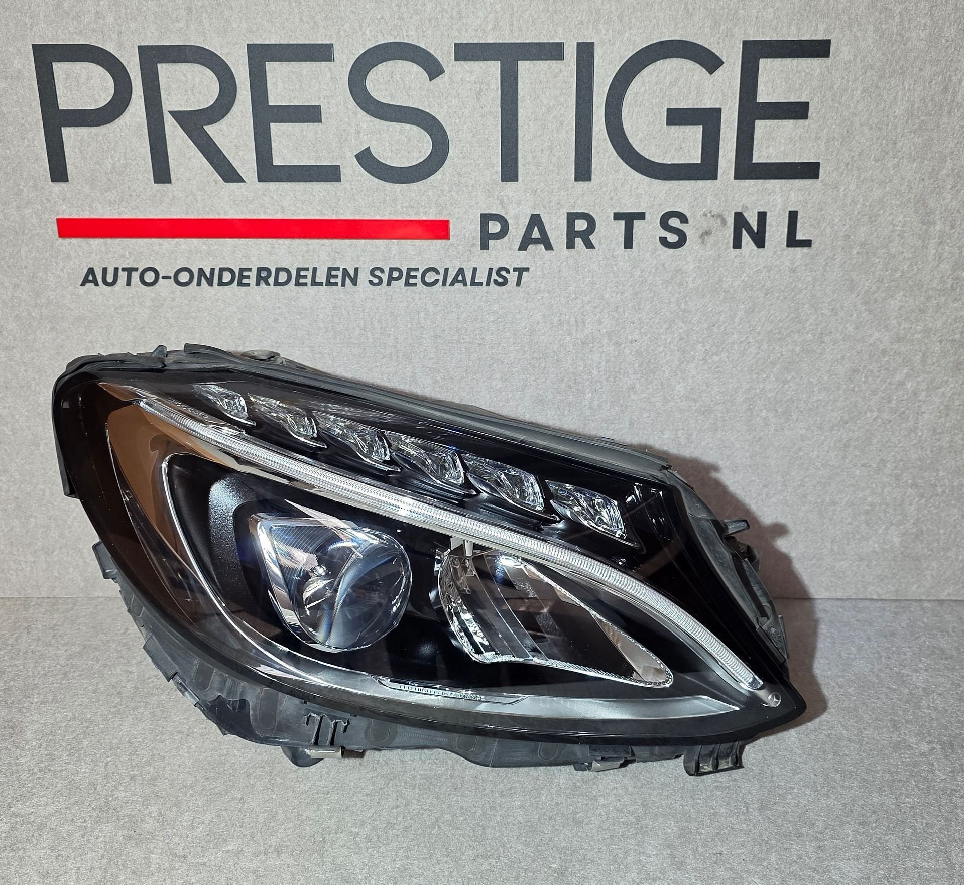 Koplamp Mercedes C Klasse W205 Voll LED Rechts A2059062604, -, Origine de la pièce connue, Utilisé, -
