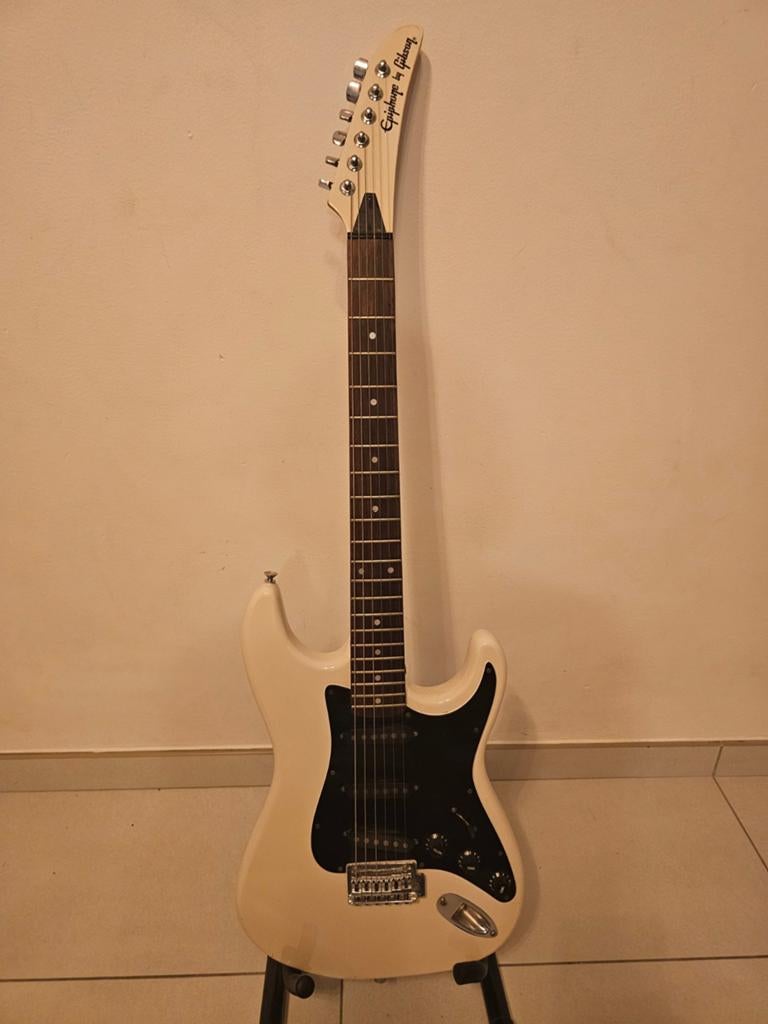 Guitare électrique Epiphone S-Series Strat Style, Musique & Instruments, Instruments à corde | Guitares | Électriques, Enlèvement