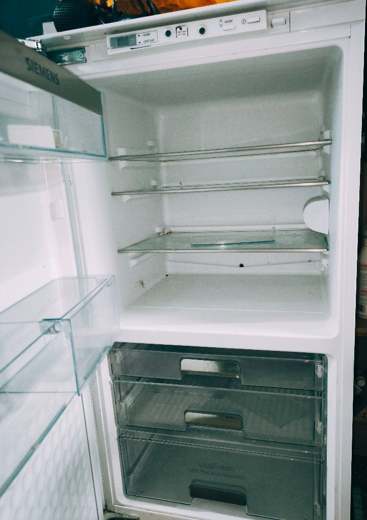 Petit Frigo blanc encastrable, Electroménager, Moins de 75 litres, Enlèvement, Utilisé, Sans bac à congélation