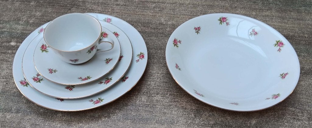 Servies "PMR Jaeger & Co Bavaria" - Rozenmotief - 60-delig, Enlèvement