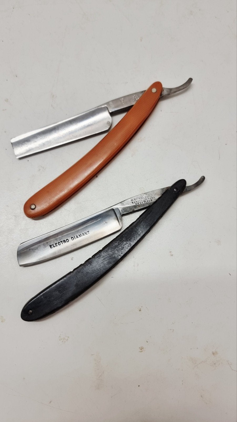 2 vintage scheermesjes, Antiek en Kunst, Ophalen of Verzenden