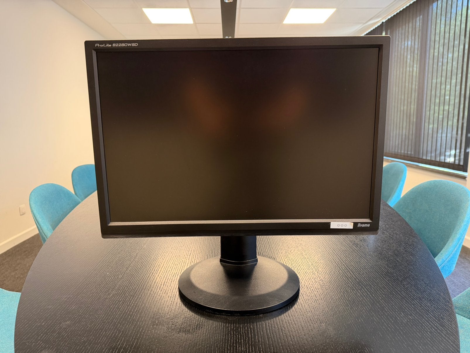 Iiyama ProLite B2280WSD, Computers en Software, Monitoren, Ophalen, 3 tot 5 ms, In hoogte verstelbaar, Full HD