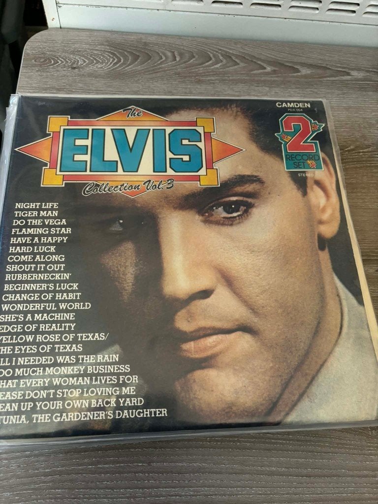 Elvis dubbel lp, The Elvis collection, vol. 3, Engelse pers., LP, Gebruikt, Ophalen of Verzenden, Rock-'n-roll