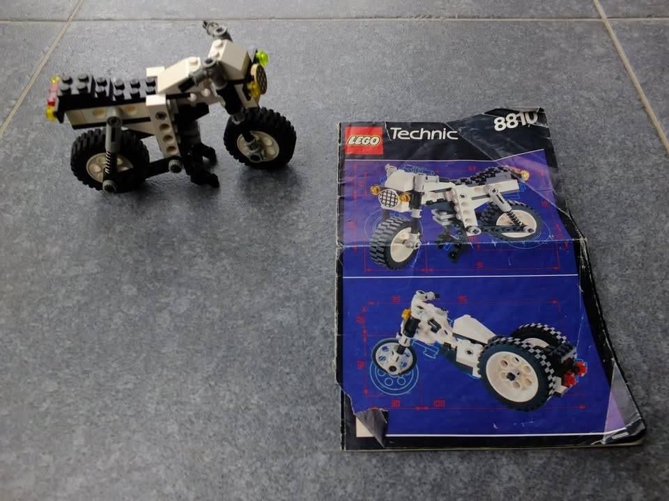 Lego Technic 8810 - Moto Cafe Racer, 1991, Enlèvement ou Envoi, Instructions incluses, Lego, Ensemble complet