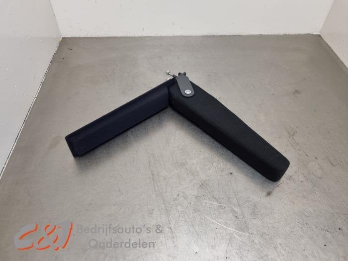 Armleuning van een Opel Vivaro, Gebruikt, -, -, Opel