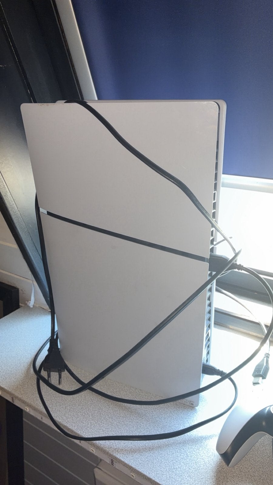 Ps5 met bakje en monitor, Computers en Software, Ophalen, Zo goed als nieuw