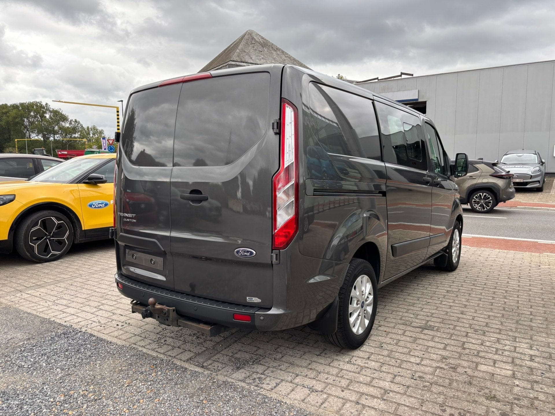 Ford Transit Custom Dubbele cabine L1 (bj 2020), Auto's, 2137 kg, Stof, 2500 kg, 96 kW