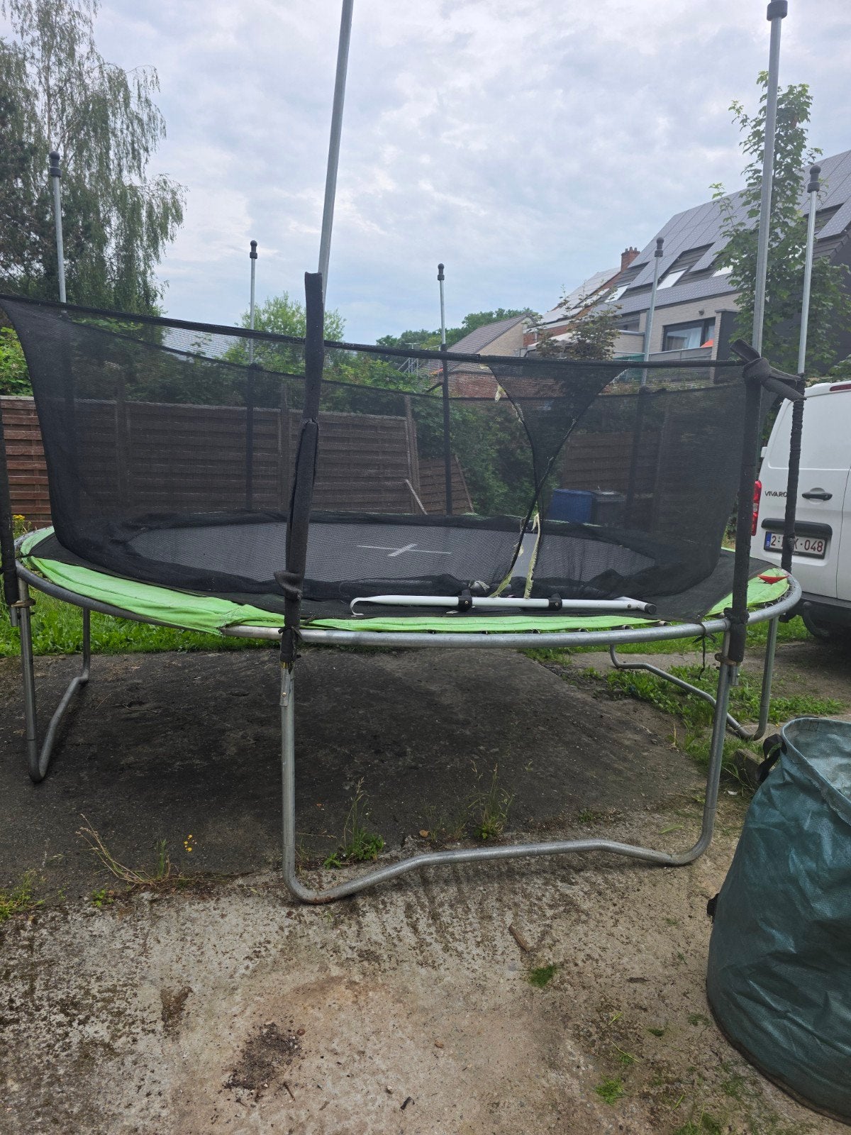 trampoline, Enlèvement