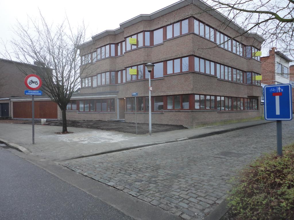 Appartement te huur in Wilrijk., 50 m² of meer, Antwerpen (stad)