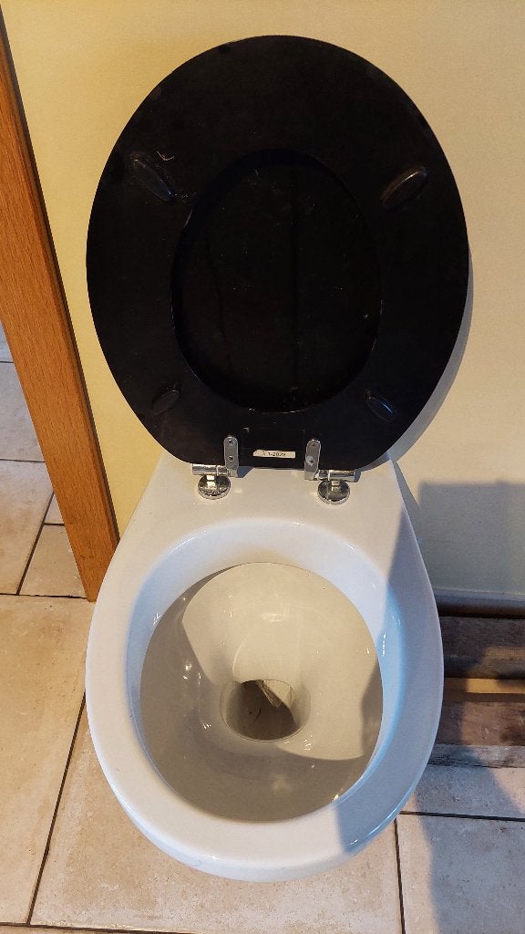 WC suspendu petit modèle., Bricolage & Construction, Enlèvement, Comme neuf, Toilettes