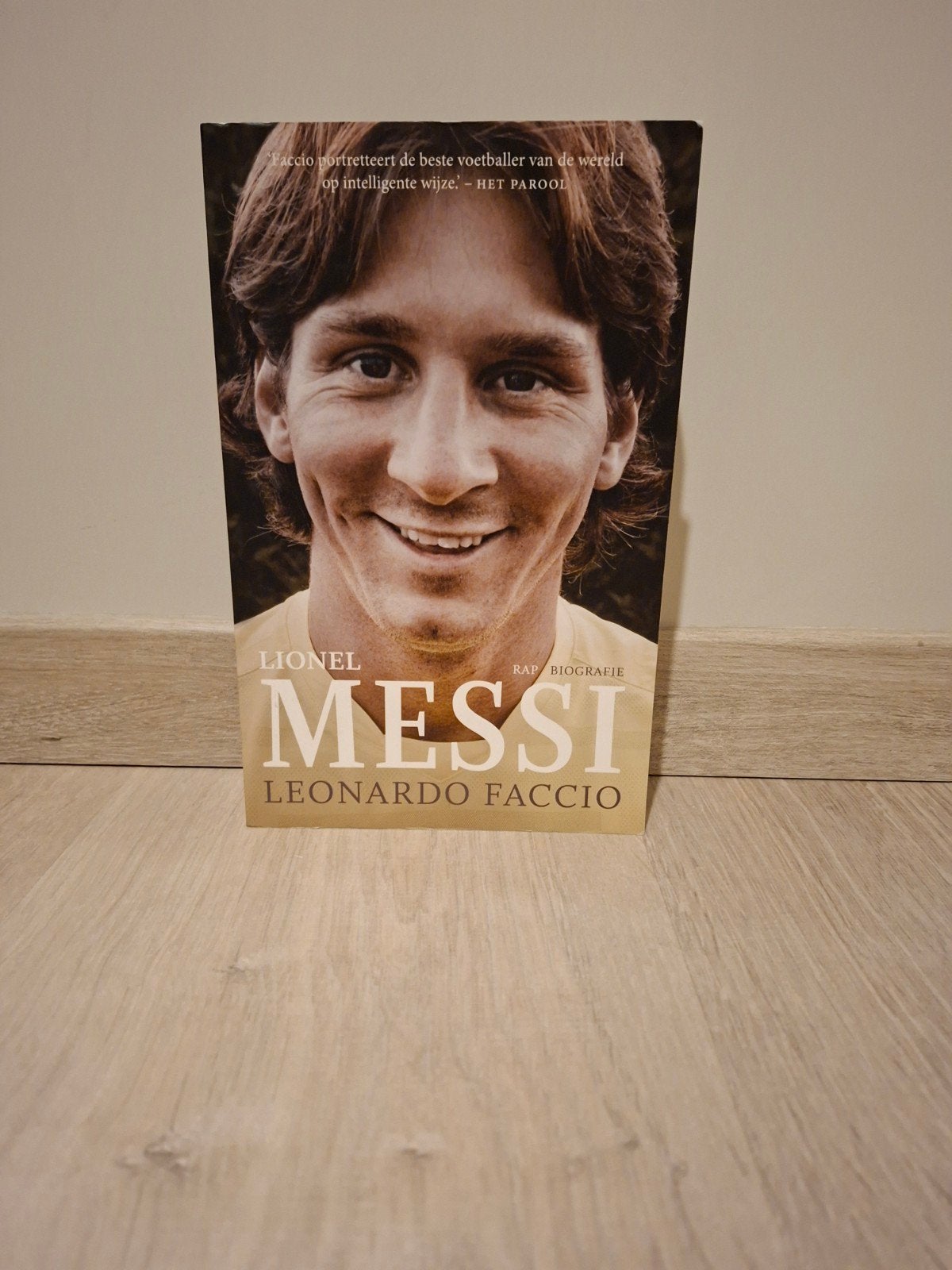 Boek Lionel Messi, Livres, Enlèvement, Comme neuf, Sport