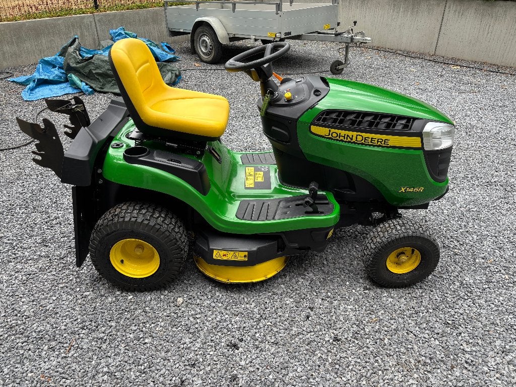 Zitmaaier John Deere X146R, John Deere, Enlèvement, Utilisé, 90 à 120 cm