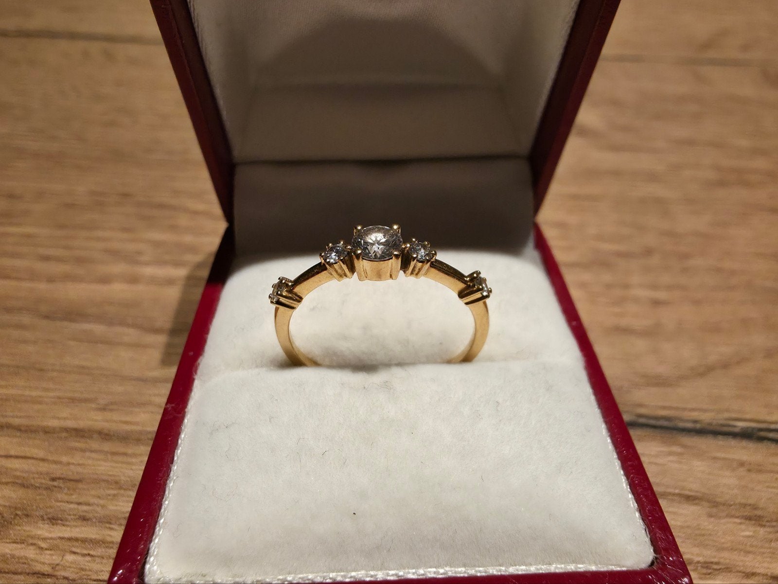 trouw / verlovingsring 18 Kt goud 5 lab diamanten a 0.46 qt, 18 à 19, Or, Comme neuf, Enlèvement