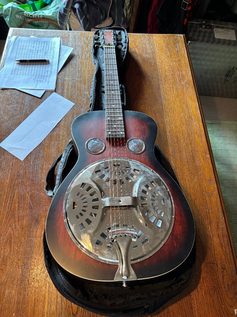 Johnson resonatorgitaar – blues/dobro stijl – inclusief hoes, Ophalen, Zo goed als nieuw, Resonator- of Dobrogitaar