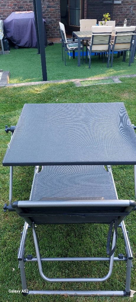 Ligstoel met zonneklep, Tuin en Terras, Ophalen, Zo goed als nieuw