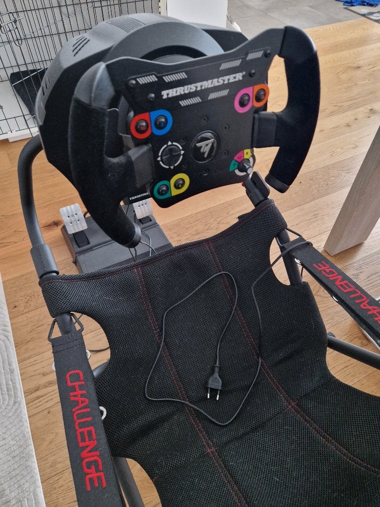 Playseat + thrustmaster T300rs stuurwiel, Games en Spelcomputers, Ophalen, Zo goed als nieuw, Stuur of Pedalen, PlayStation 5