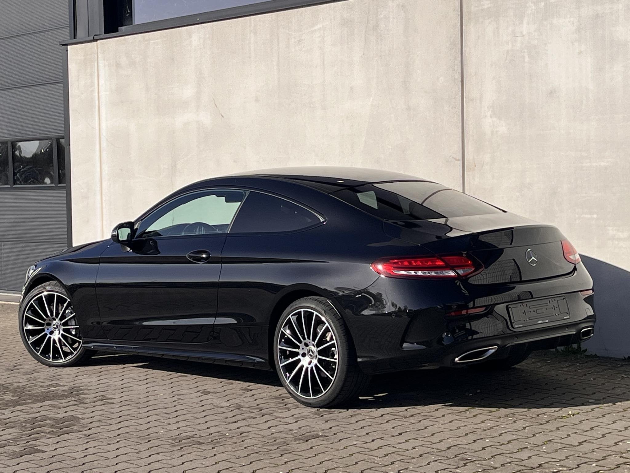Mercedes-Benz C-Klasse Coupé 180 AMG pack, Automaat, 4 zetels, 4 cilinders, Zwart