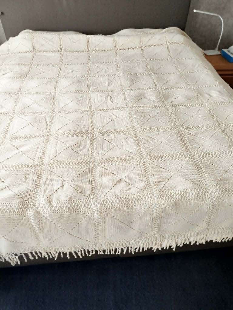 bedsprei en tafelkleed, Huis en Inrichting, Tafelkleden, Tafelkleed, Ophalen, Gehaakt, Ovaal