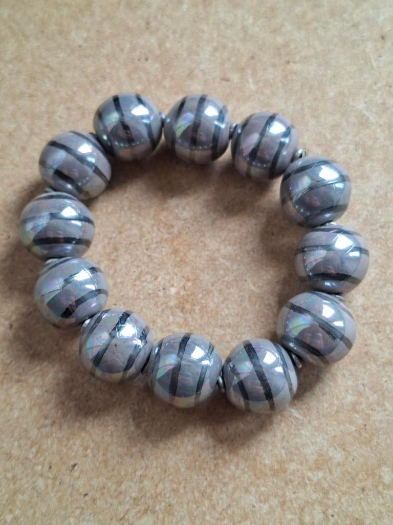 Bracelet en perles, Enlèvement ou Envoi, Gris