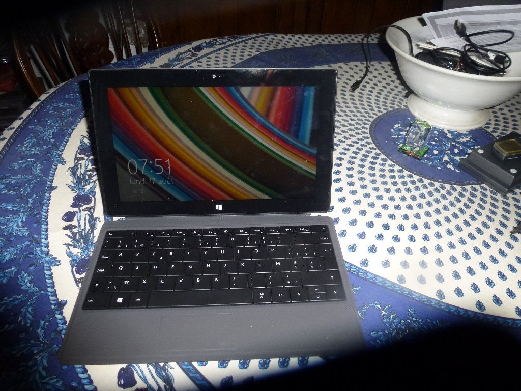 PC SURFACE RT WINDOWS8PRO, Informatique & Logiciels, Enlèvement ou Envoi, Utilisé, Wi-Fi