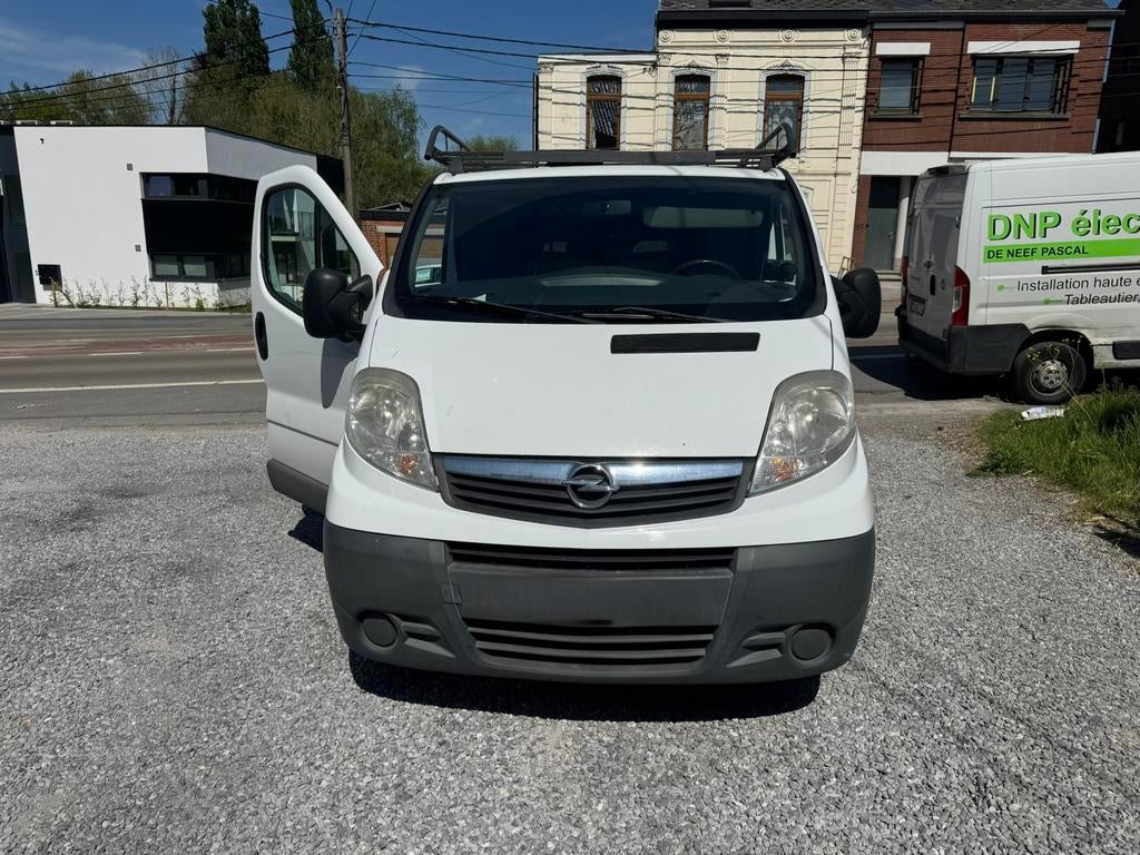 Opel vivaro 2.0cdti euro5, Autos, Opel, Particulier, Vivaro, Caméra de recul, Diesel, Euro 5, Autre carrosserie, 5 portes, Boîte manuelle