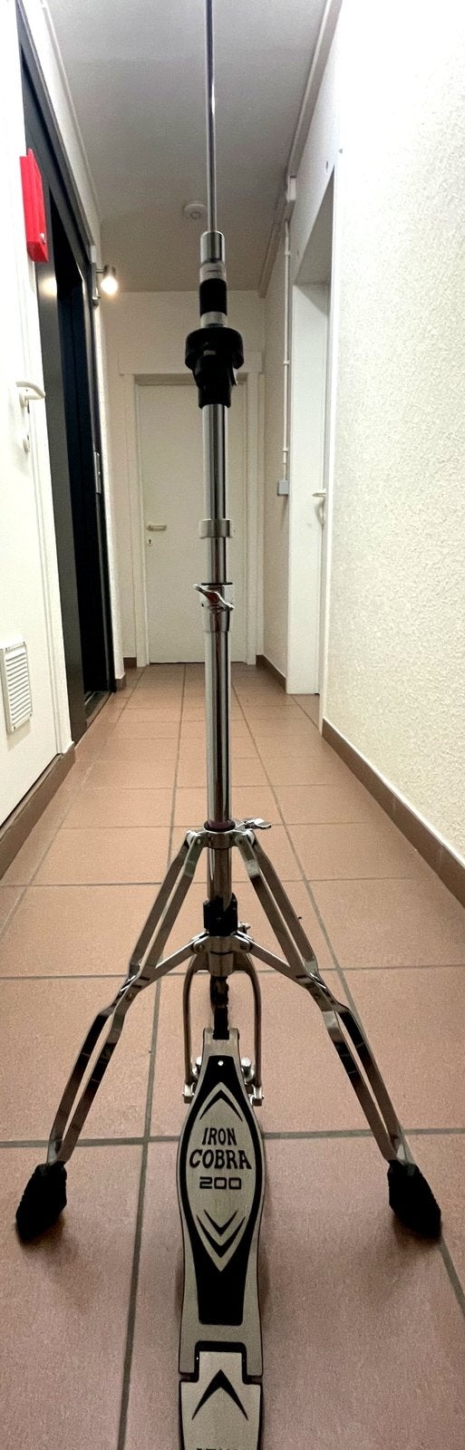 Pied de Hi-Hat Tama Iron Cobra 200 - Très Bon État, Muziek en Instrumenten, Drumstellen en Slagwerk, Ophalen, Tama