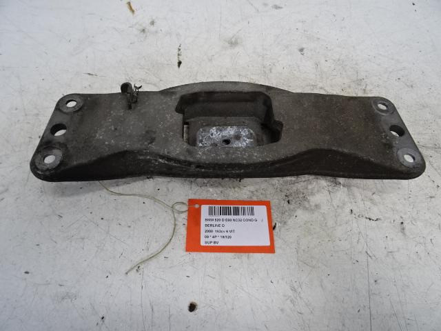 VERSNELLINGSBAKSTEUN BMW 5 serie (E60) (12-2001/03-2010), Gebruikt, BMW