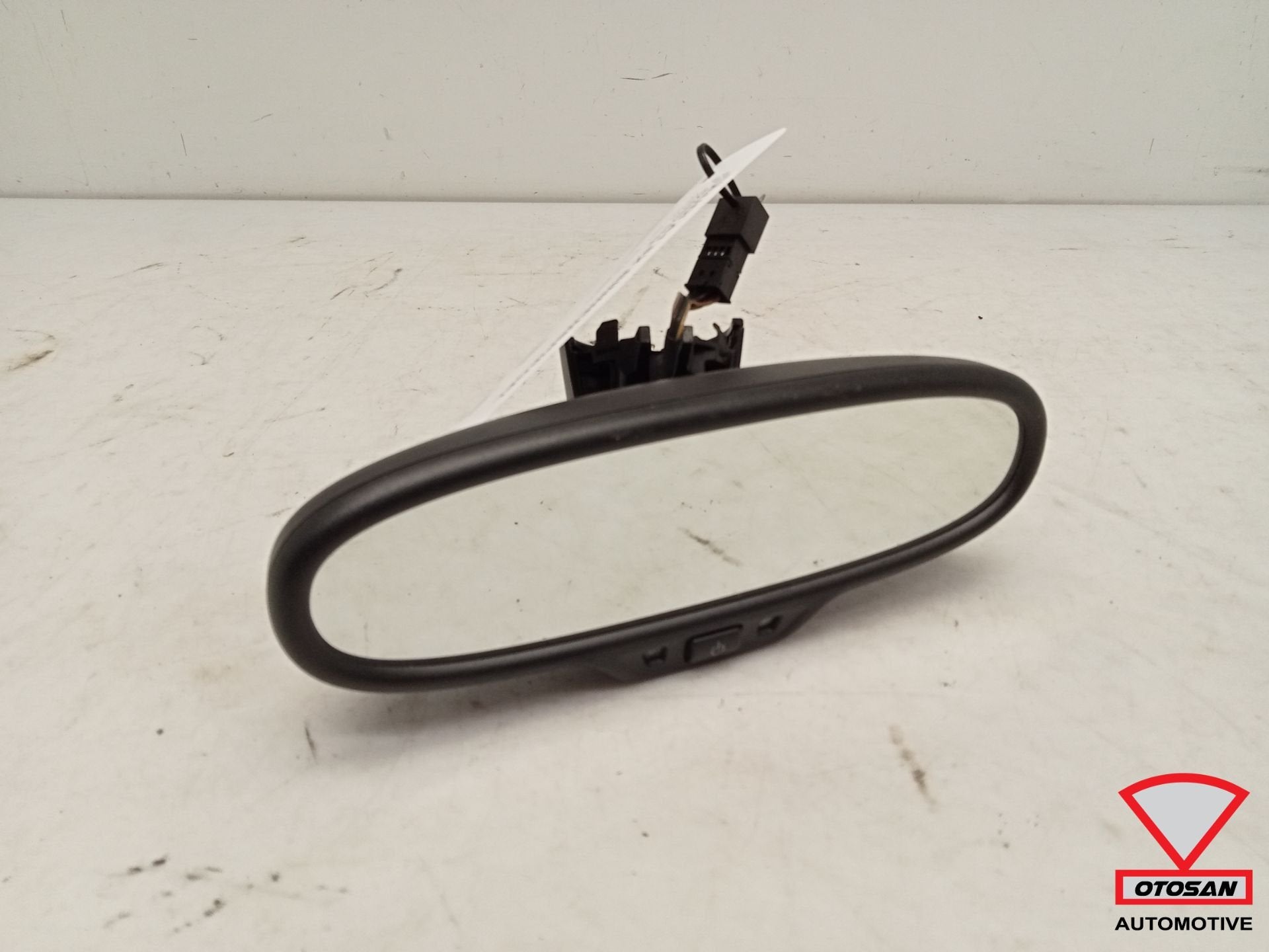 Audi A1 8X Binnenspiegel spiegel Aut. Dimmend 8X0857511E, Auto-onderdelen, Spiegels, Gebruikt, AUDI AG, Auto-Union-Strasse 1
85045  Ingolstadt, DE